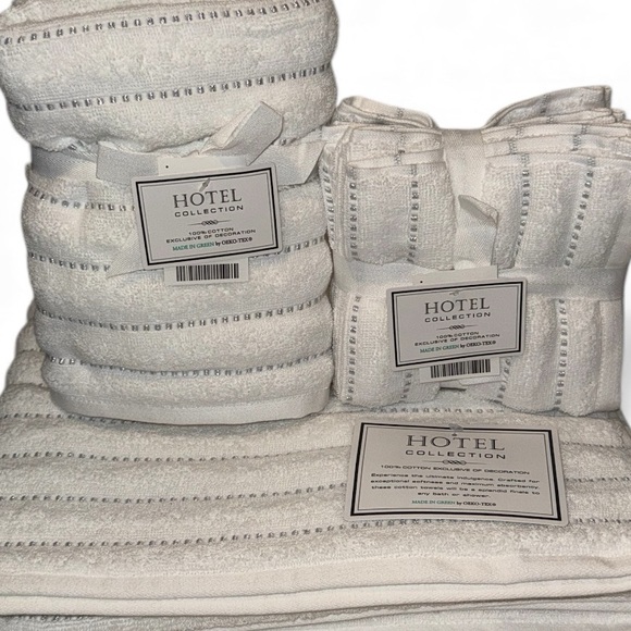 Hotel Collection Bathroom Towel Set White Silver Tinsel 2 bath Hand Washcloths
